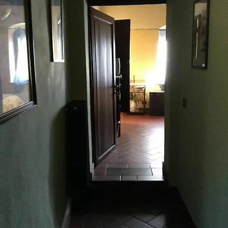 Bed and Breakfast E Locazioni Turistiche Antico Borgo Toscano